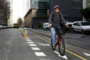 Is it dangerous to ride a bicycle in Buenos Aires?